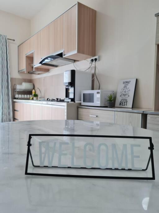 3Storey House 13Pax Family Suite Bayan Lepas Bagian luar foto