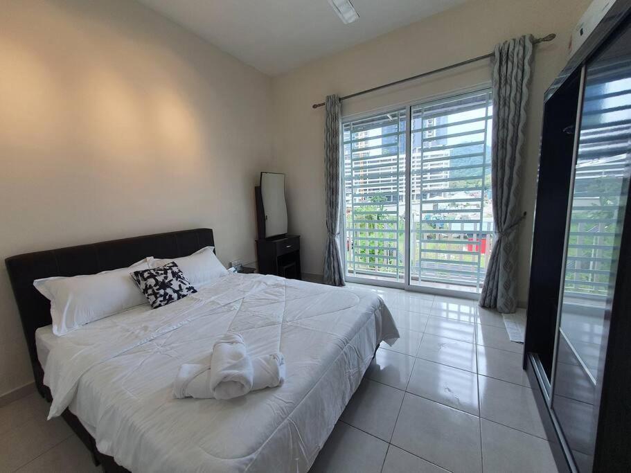 3Storey House 13Pax Family Suite Bayan Lepas Bagian luar foto