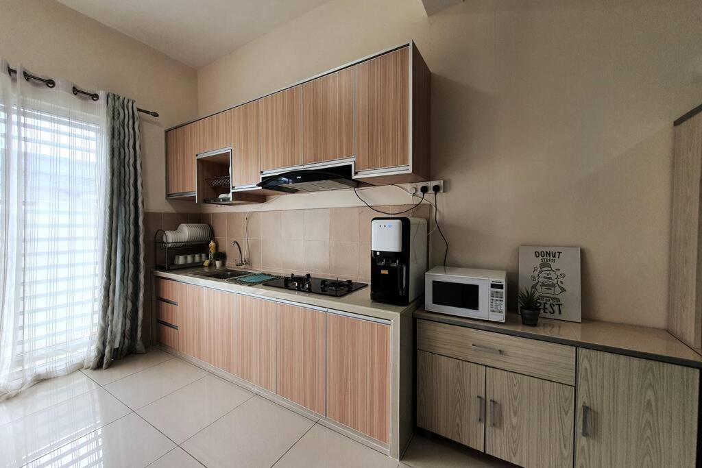 3Storey House 13Pax Family Suite Bayan Lepas Bagian luar foto