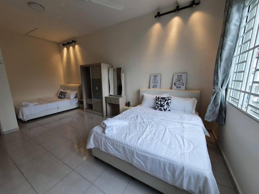 3Storey House 13Pax Family Suite Bayan Lepas Bagian luar foto