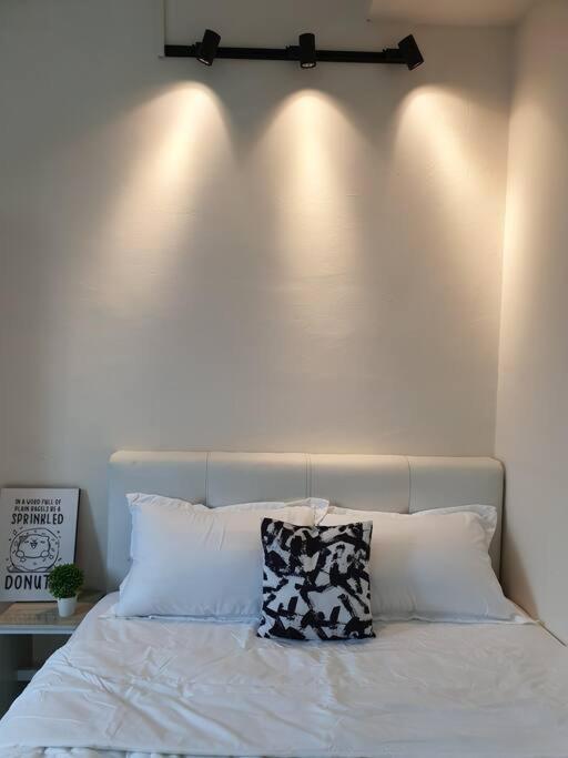 3Storey House 13Pax Family Suite Bayan Lepas Bagian luar foto